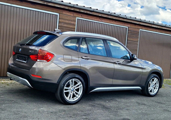 BMW X1 cena 53900 przebieg: 174000, rok produkcji 2013 z Września małe 781